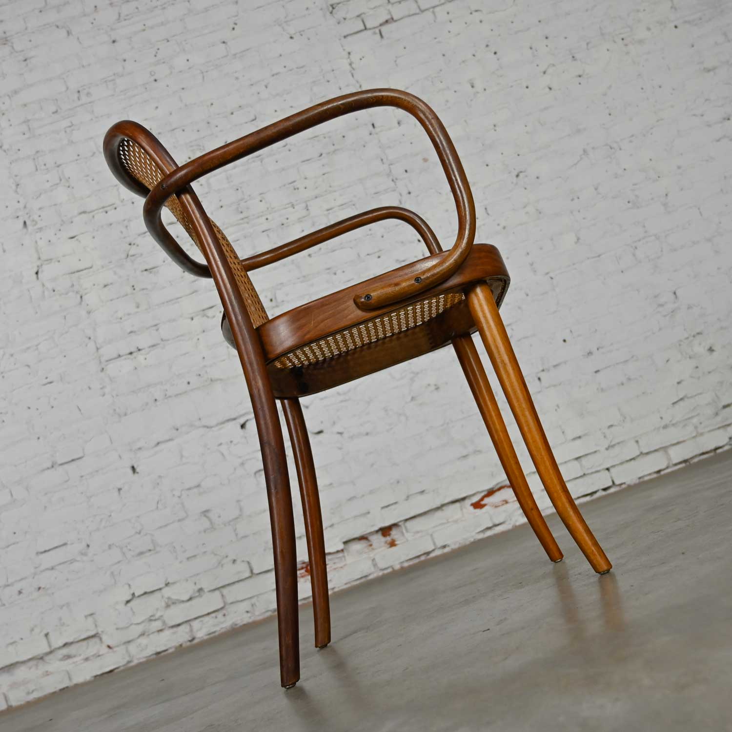 Vintage Bauhaus Oak Bentwood & Cane Josef Hoffman Prague 811 Armchair for Stendig by Thonet