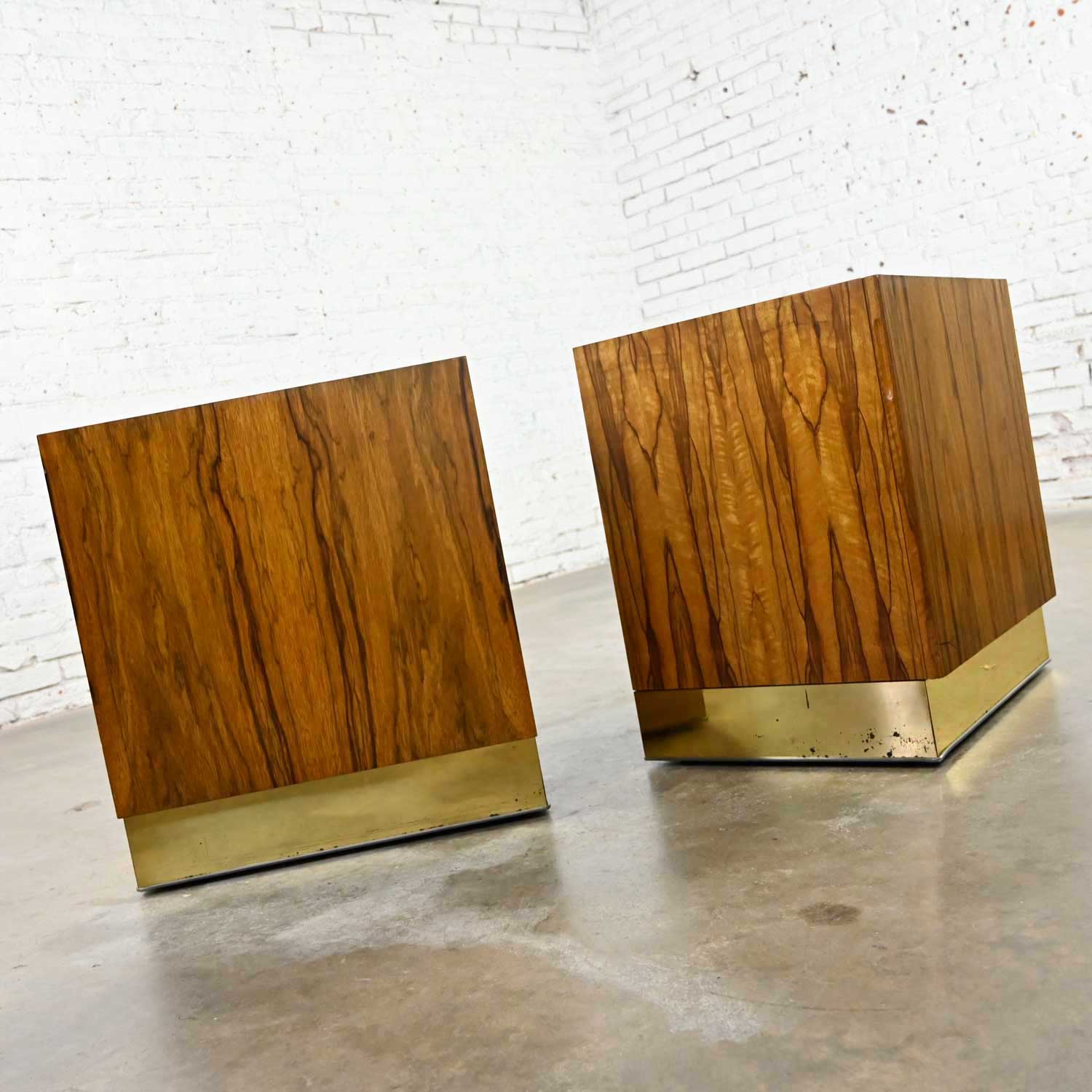 Vintage Modern Rosewood Pair of Cube Nightstands by Milo Baughman for Thayer Coggin