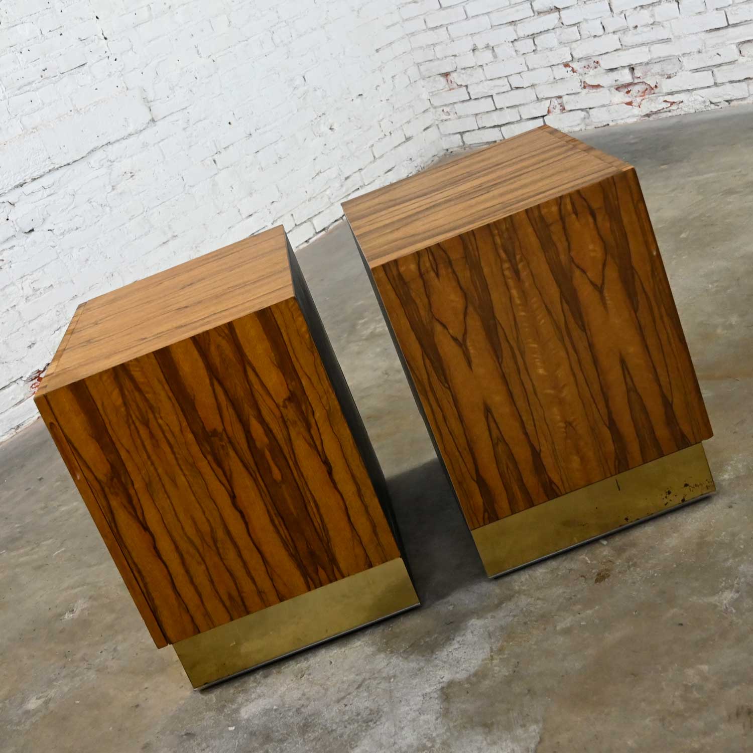 Vintage Modern Rosewood Pair of Cube Nightstands by Milo Baughman for Thayer Coggin