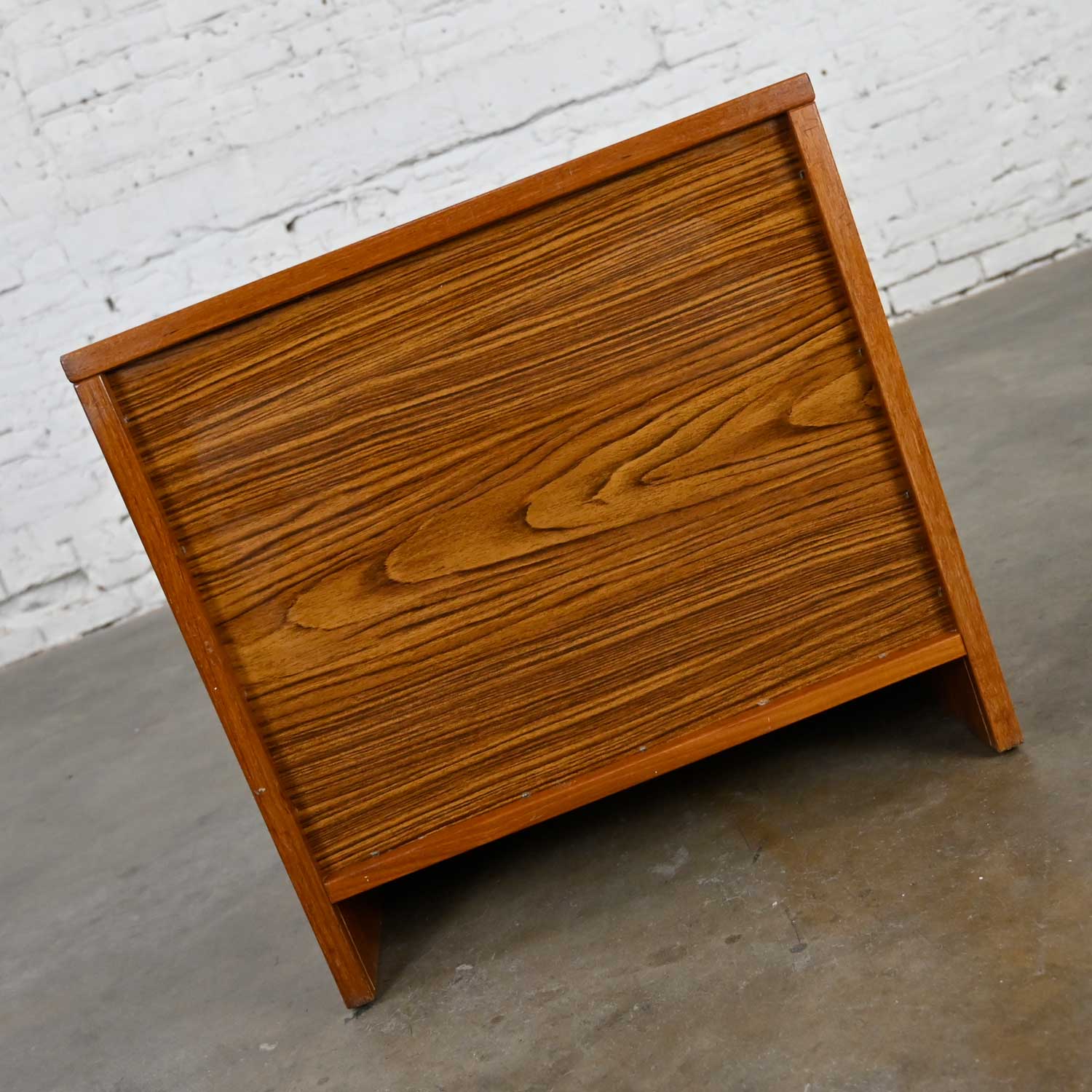 Scandinavian Modern Teak Nightstand End Table Cabinet with Drawer by FBJ Mobler