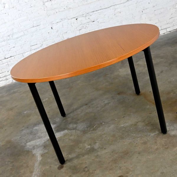 Vintage Modern Herman Miller Natural Oak Round Everywhere Table by Dan Grabowski