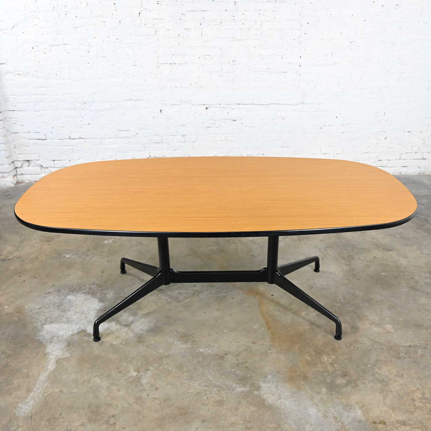 Eames Herman Miller Racetrack Oval Conference or Dining Table Universal Segmented Base