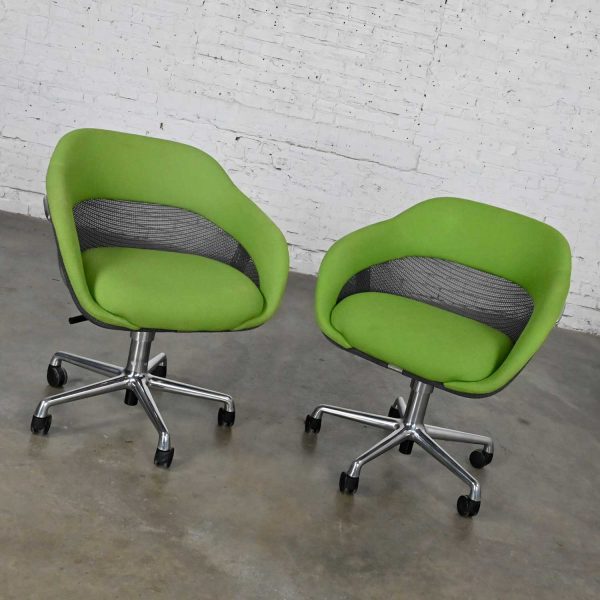 Modern Steelcase Green Mesh & 5 Prong Chrome Rolling Base Pair of Coalesse Office Chairs