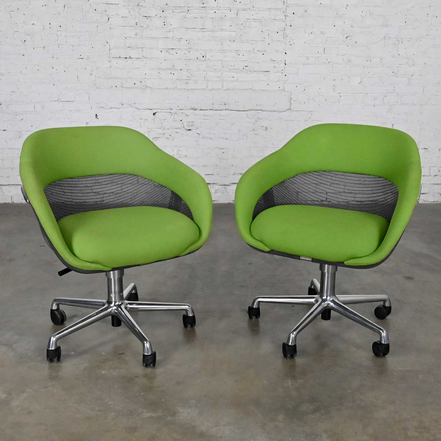 Modern Steelcase Green Mesh & 5 Prong Chrome Rolling Base Pair of Coalesse Office Chairs
