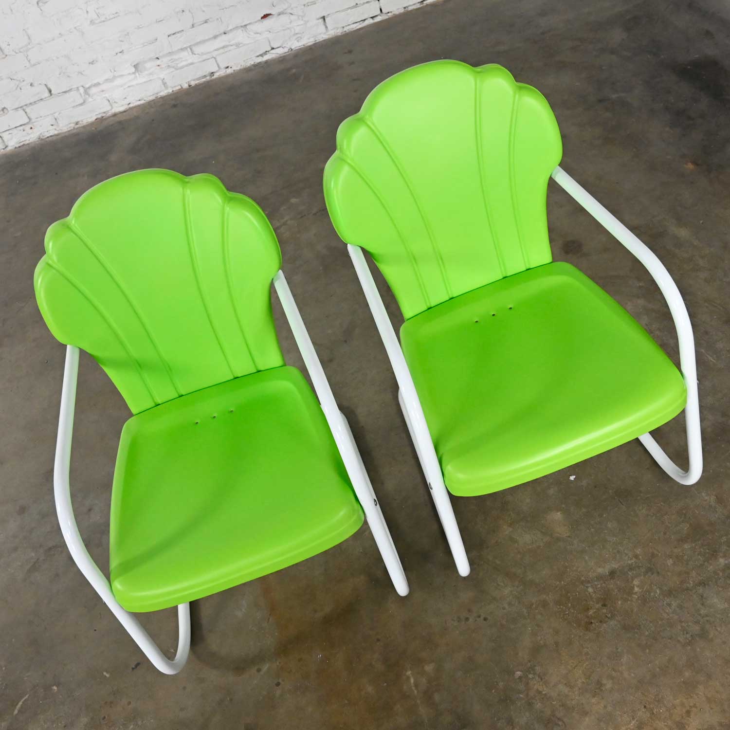 Vintage Mid Century Modern Green & White Metal Outdoor Cantilever Springer Chairs
