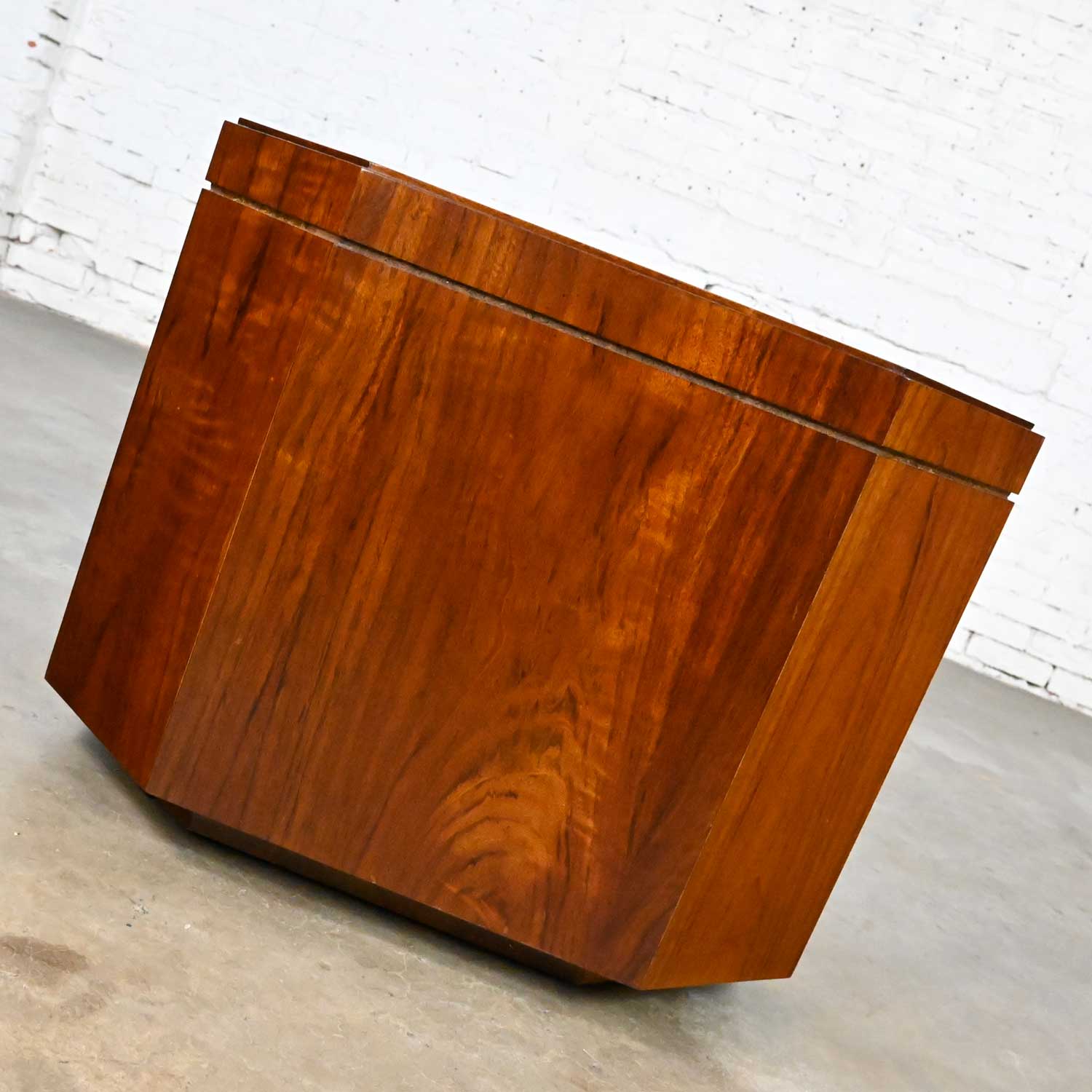 MCM to Modern Founders Furniture Octagon Commode End Table Cabinet Pattern 21 in Mozambique & Brass Hardware
