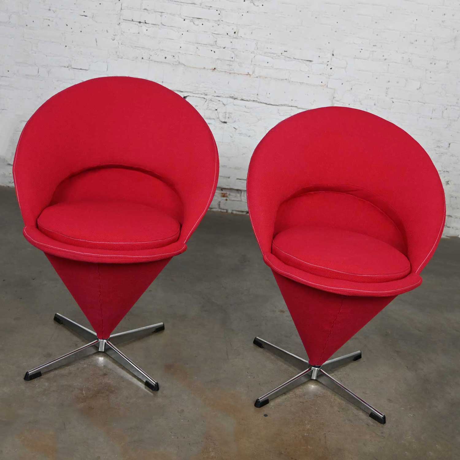 Vintage Mid-Century Modern Red Cone Chairs by Verner Panton for Fritz Hansen  a Pair – warehouse 414