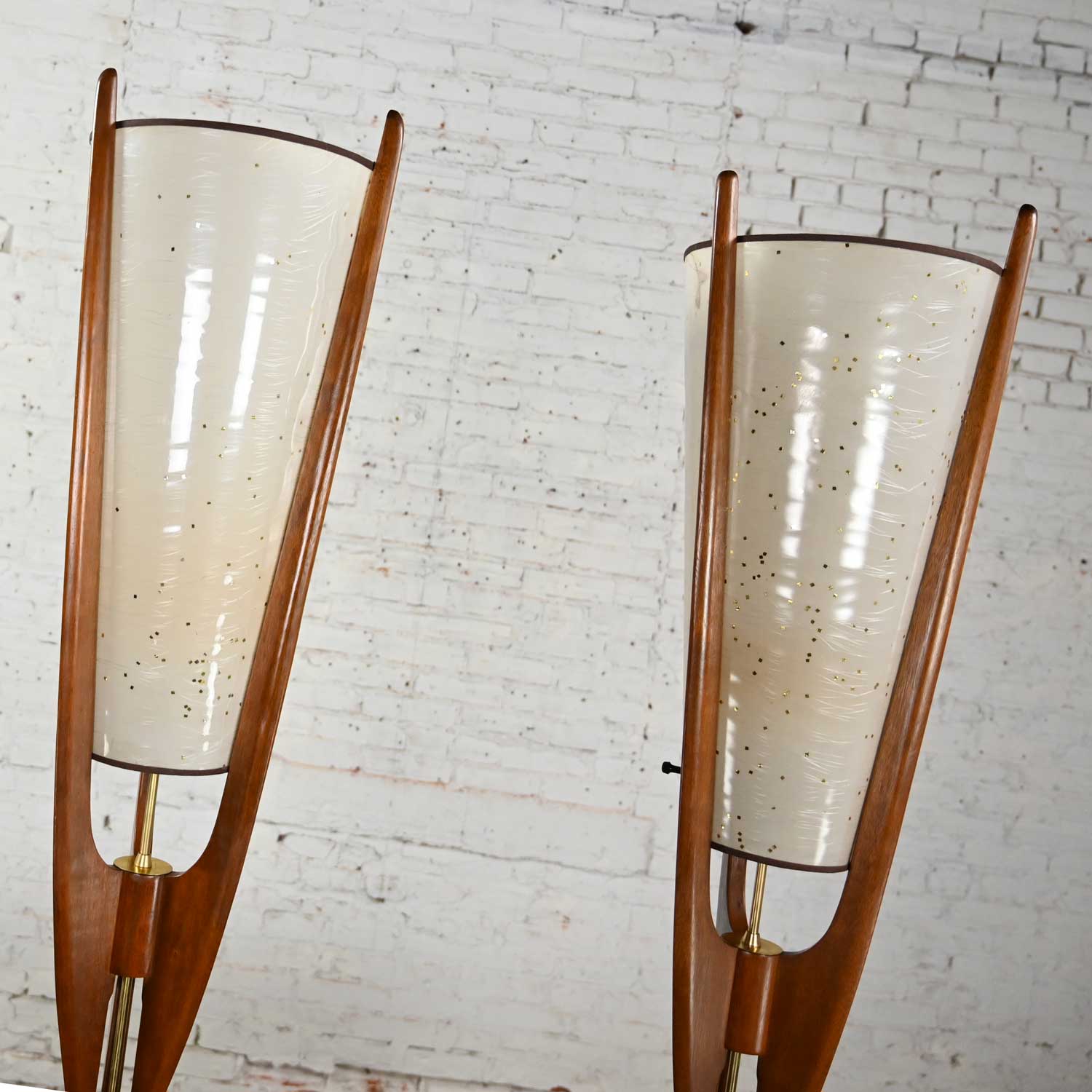 Vintage Mid Century Modern Sculpted Cone Table Lamps by Arthur Jacobs for Modeline