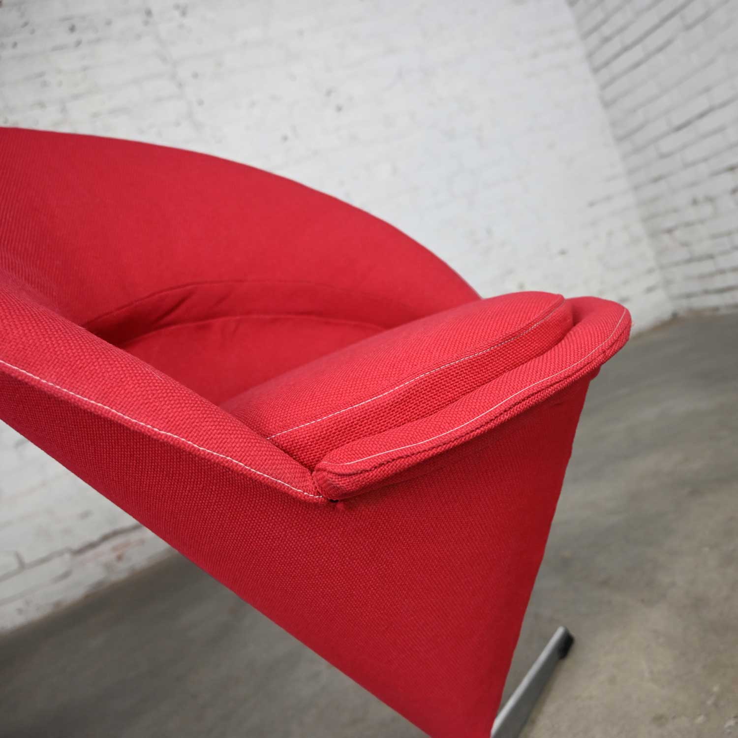 Vintage Mid-Century Modern Red Cone Chairs by Verner Panton for Fritz Hansen a Pair