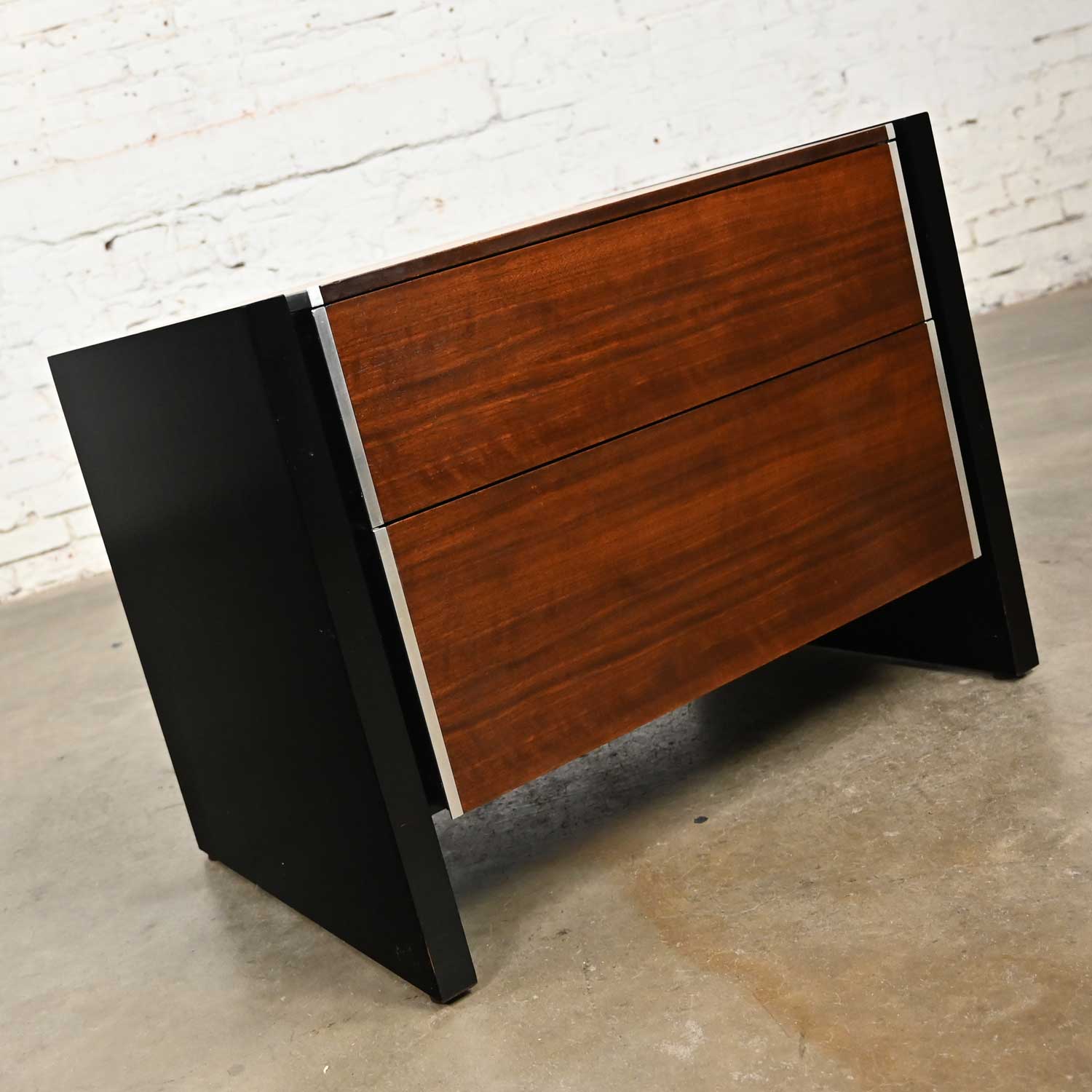 Vintage Mid-Century Modern Rosewood Nightstand or End Table by Glenn of California