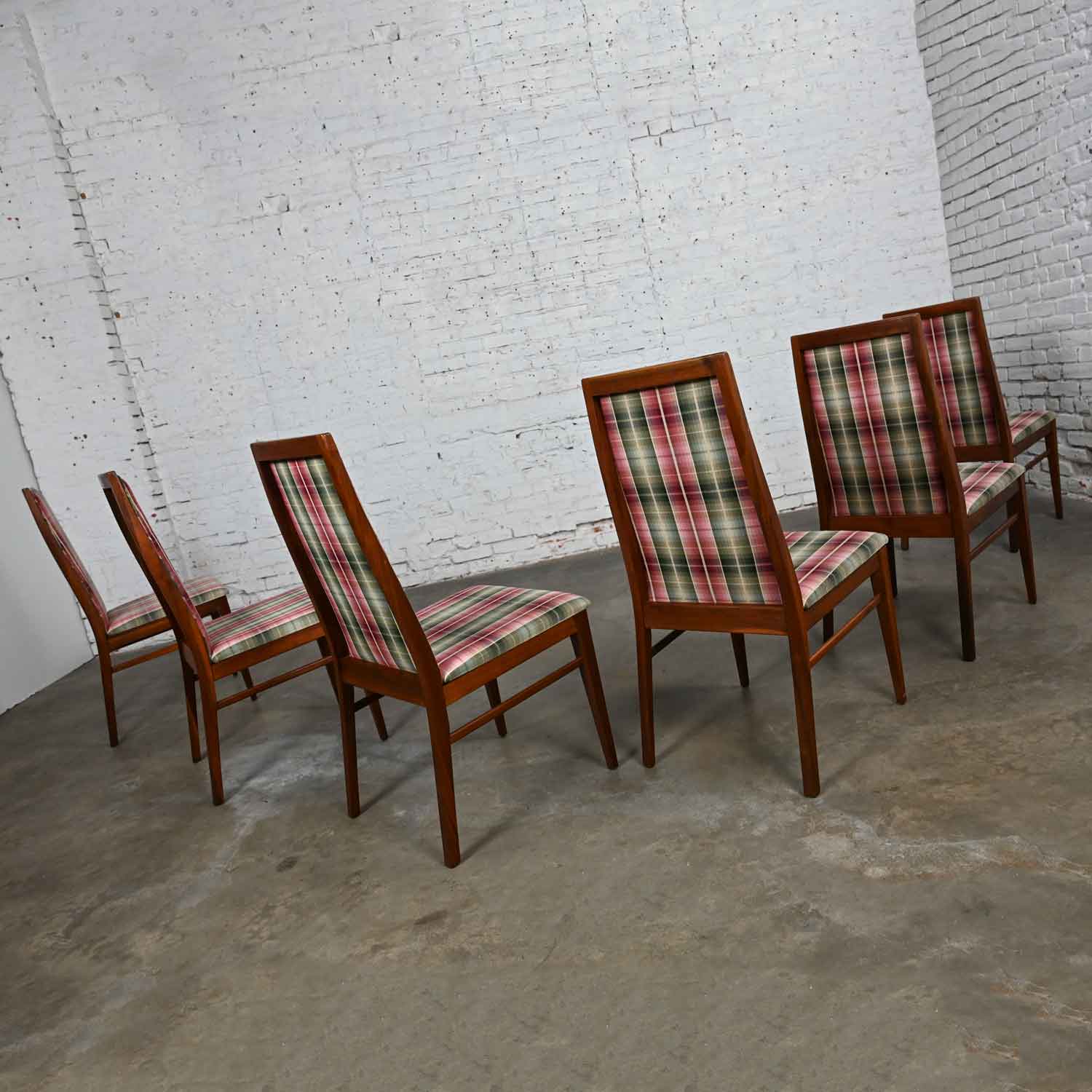 1970’s Mid Century Modern Dillingham Espirit Line Walnut Dining Chairs by Merton Gershun Set of 6