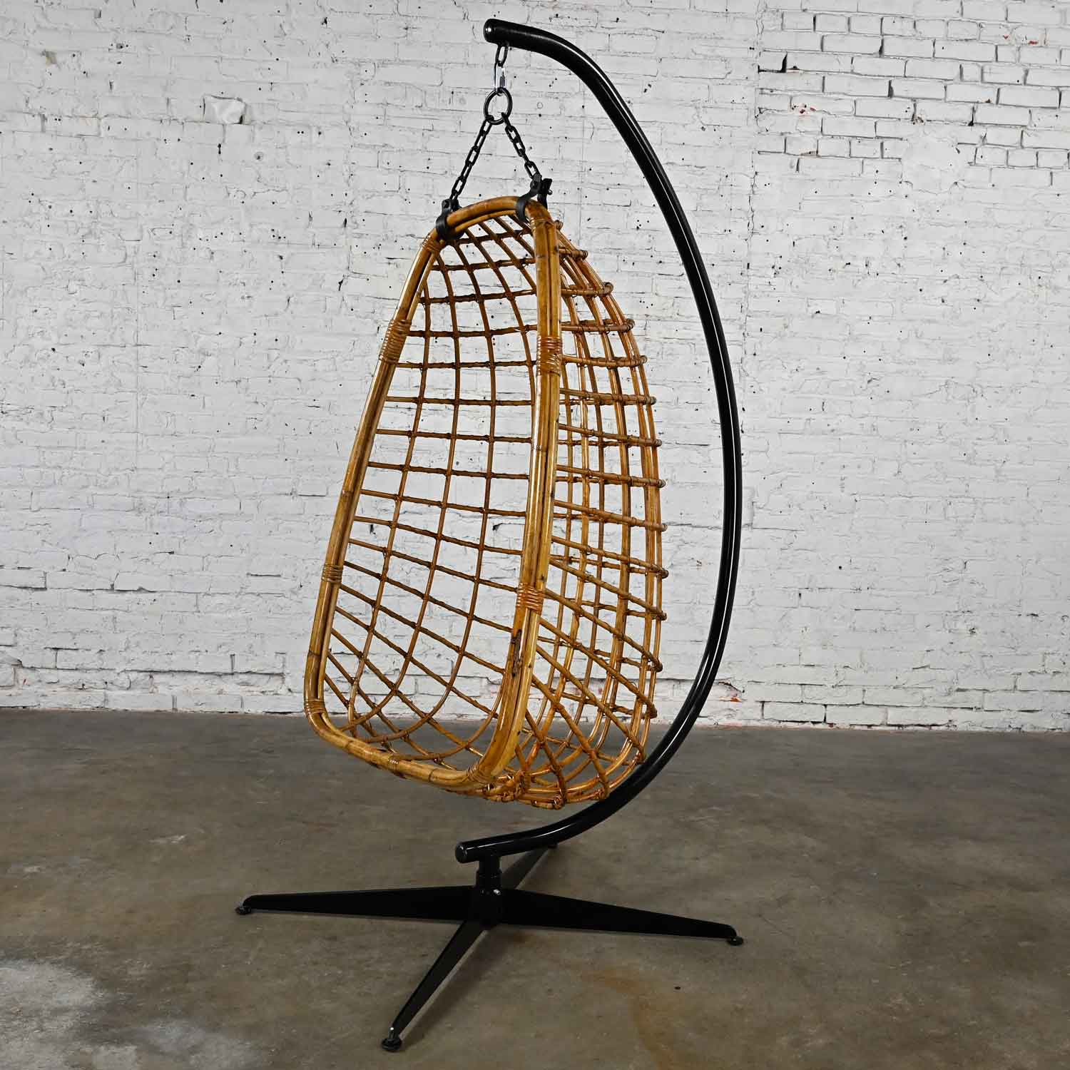 Vintage Mid Century Modern Wicker Rattan Hanging Basket Chair & Black Painted Stand
