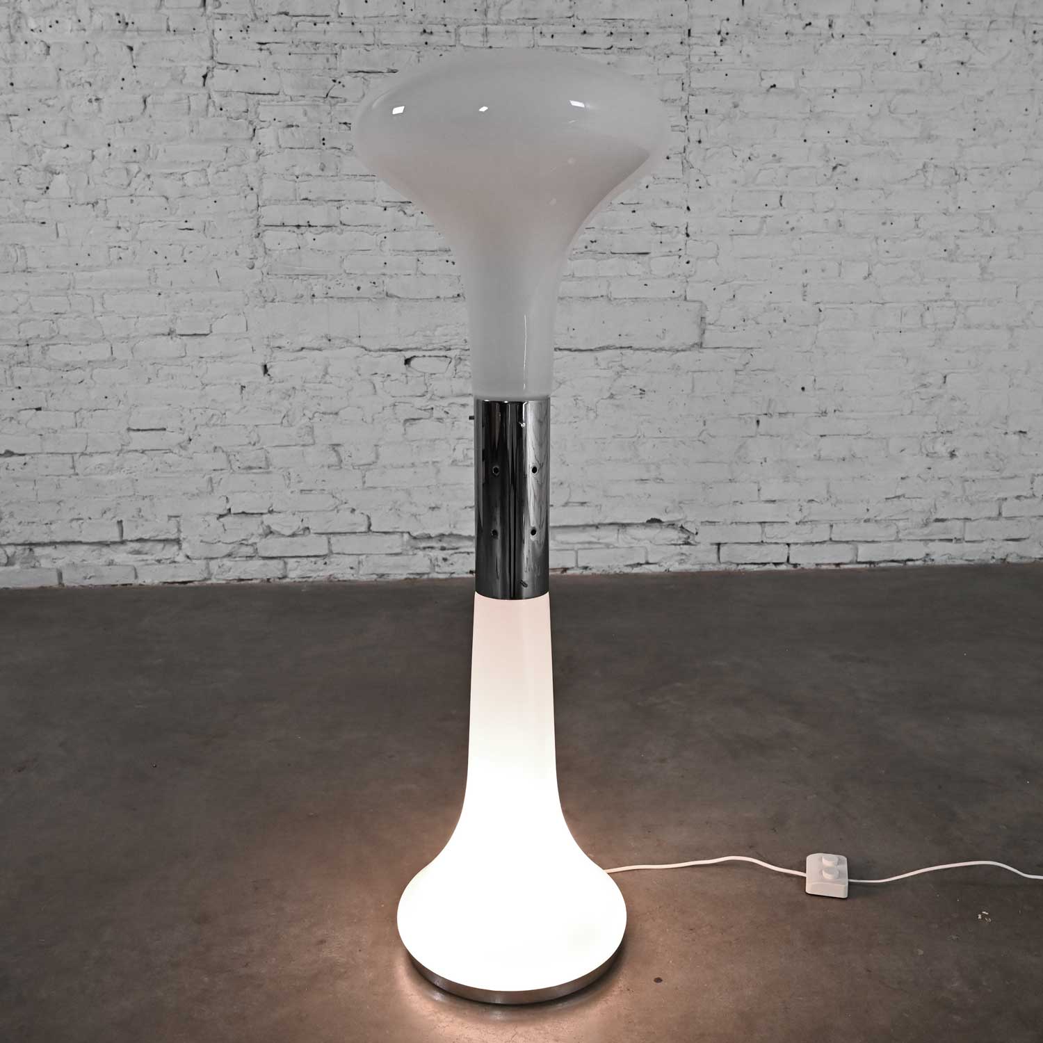 Modern Italian Carlo Nason for Mazzega Murano Glass & Chrome LT220 Sculptural Floor Lamp