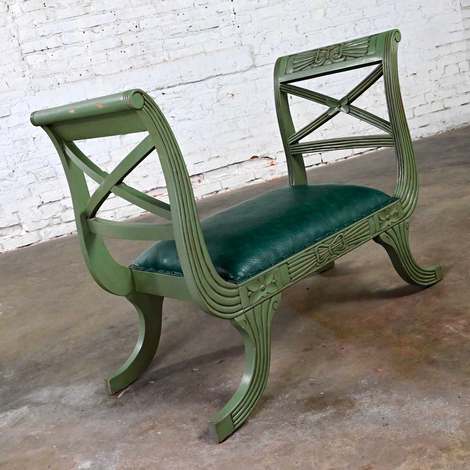 Mid-20th Century Neoclassic Style Hunter Green Faux Textured Leather Short Bench or Vanity Stool