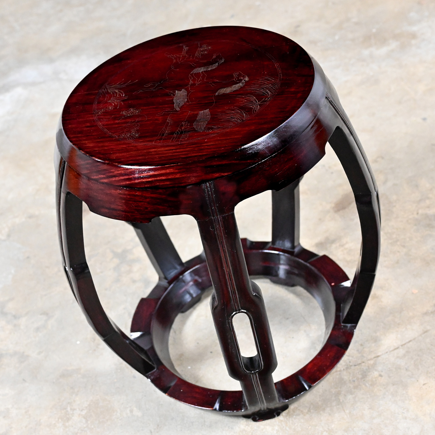 Mid 20th Century Chinoiserie Asian Rosewood Barrel Drum Table or Garden Stool with Brass Inlaid Design