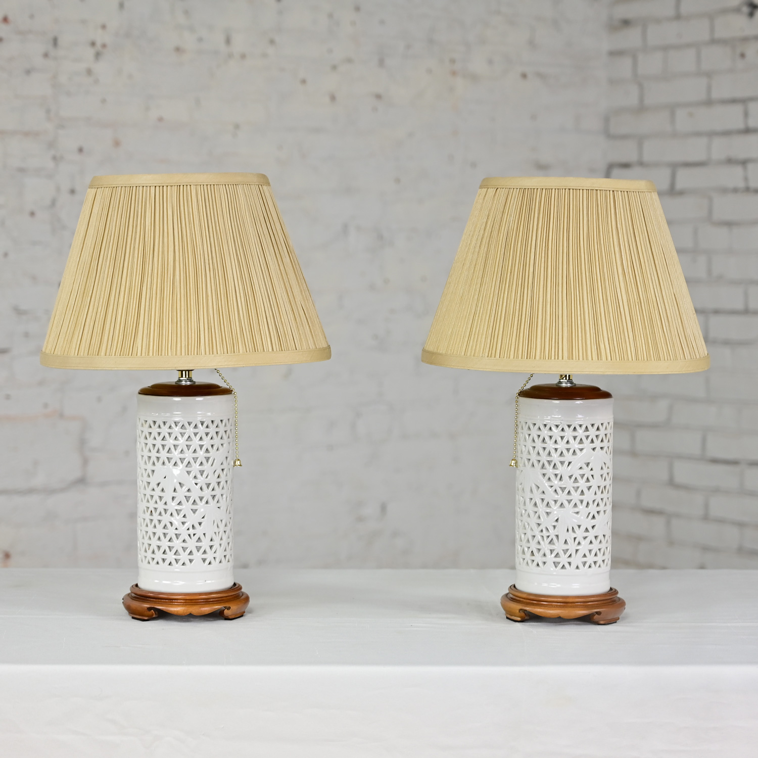 Mid-20th Century Chinoiserie White Pierced Porcelain Blanc De Chine Pair of Lamps