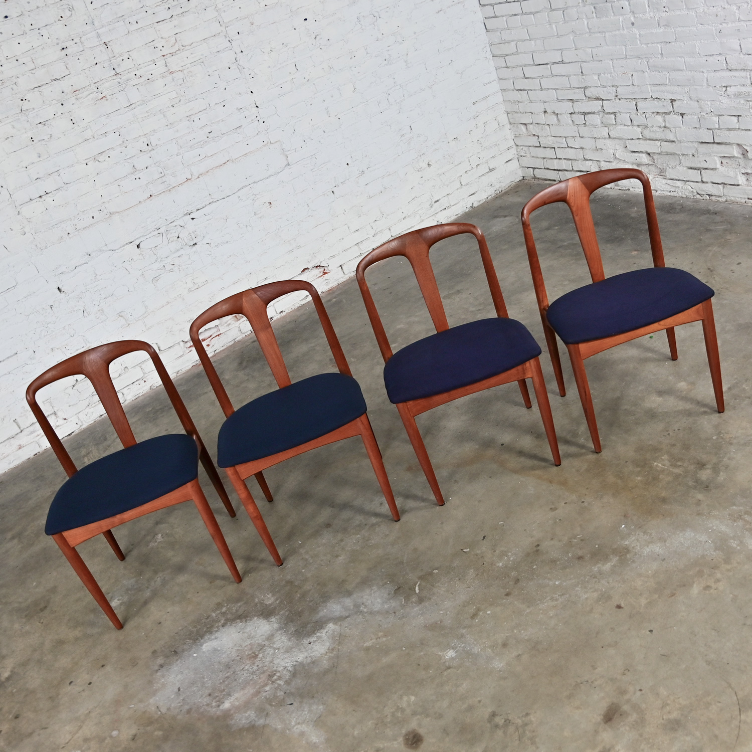 1960’s Mid Century Scandinavian Modern Teak Dining Chairs Attributed to Johannes Andersen Juliane Chair set of 4