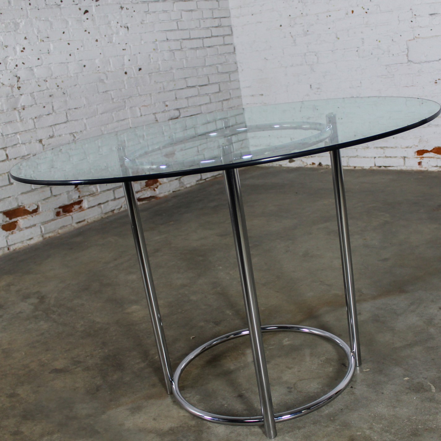 1980’s Modern Daystrom Dinette or Dining Table with Chrome Frame & Round Glass Top