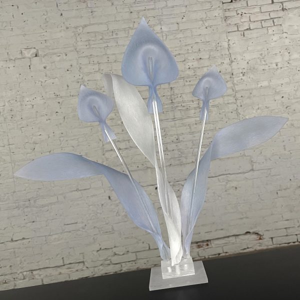 Late 20th Century Modern to Postmodern Calla Lily Light Blue Frosted & Clear Lucite Sculpture or Centerpiece