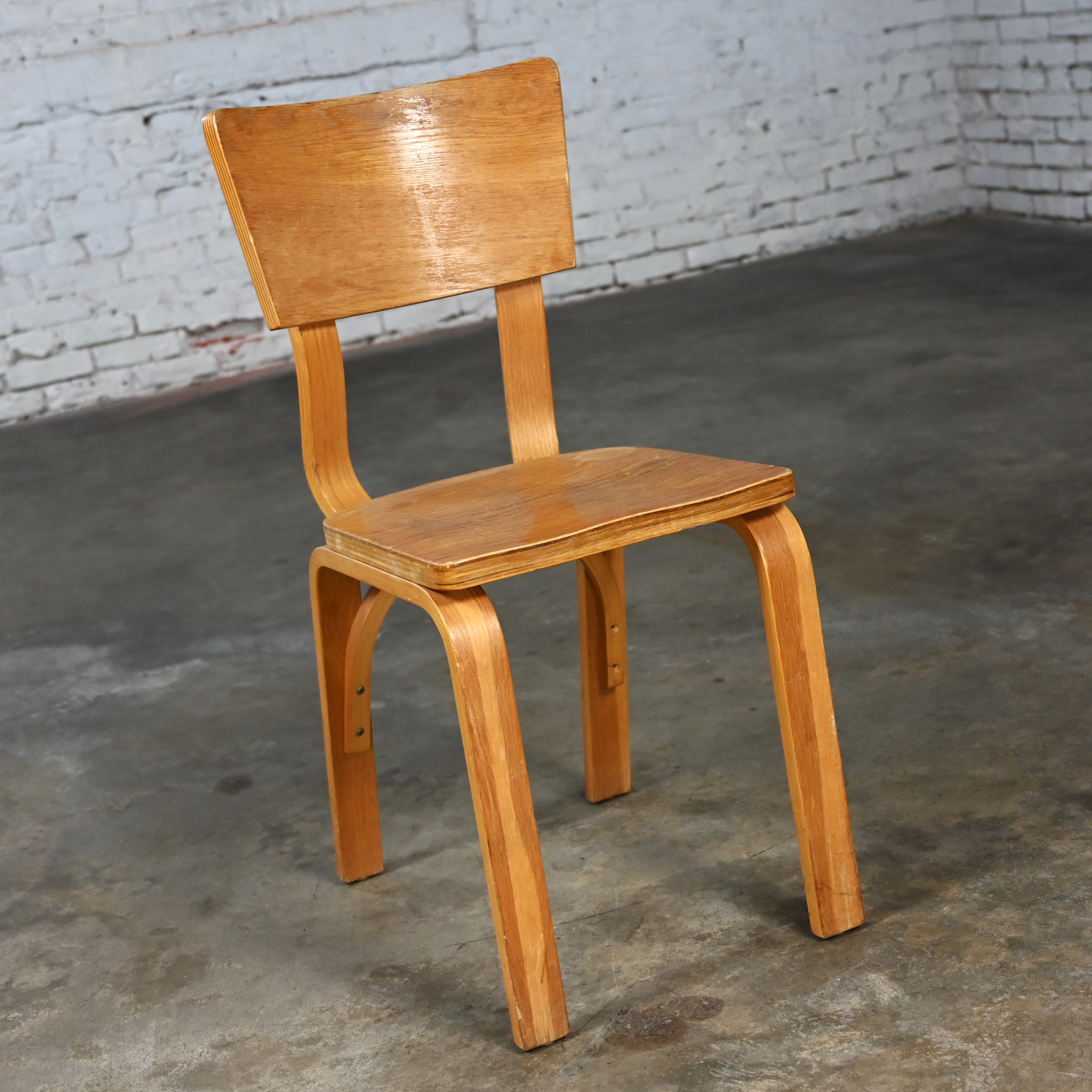 Mid-20th Century Mid Century Modern Thonet #1216 Dining Chairs Bent Oak Plywood Saddle Seat Single Bow Selling Separately