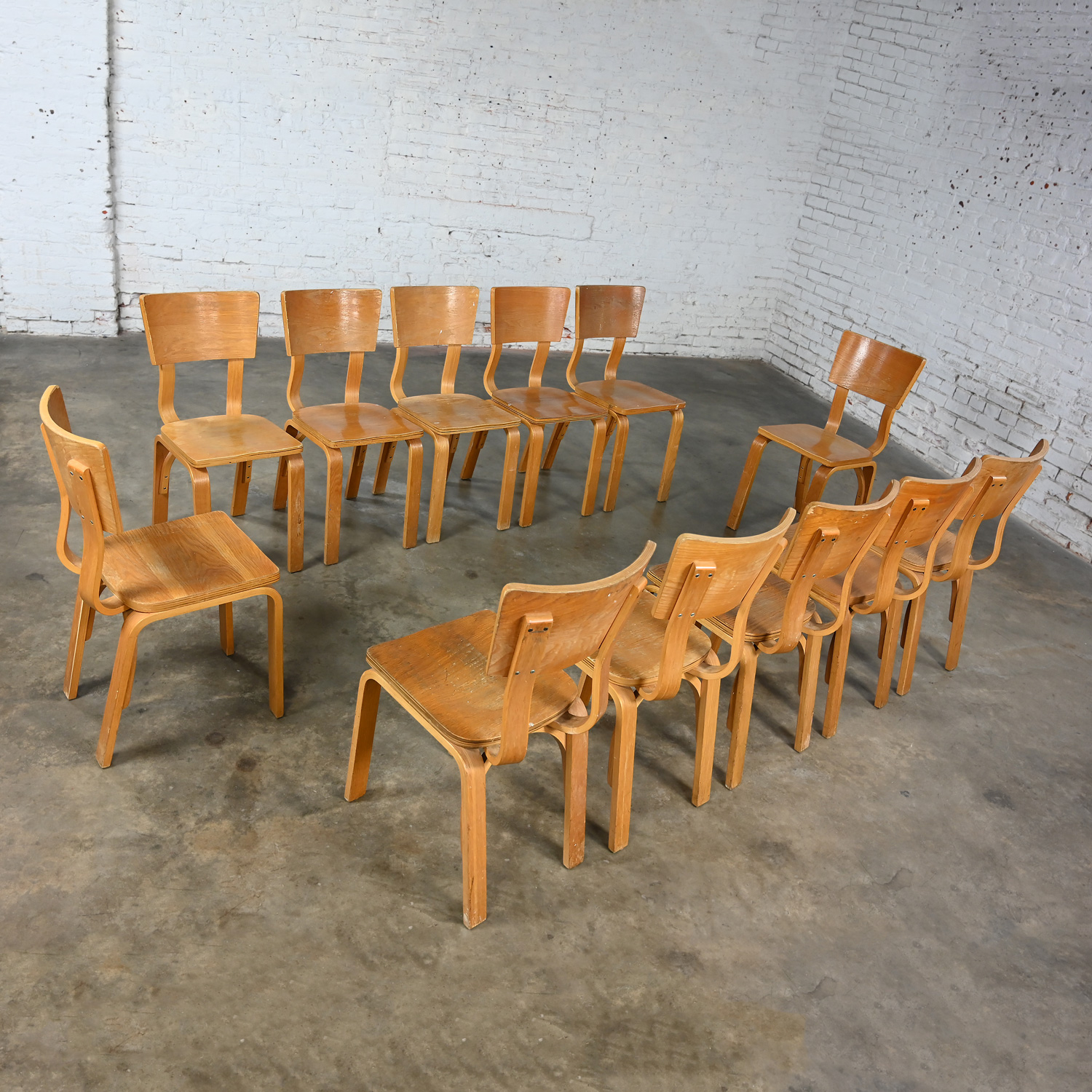 Set 12 Mid-20th Century MCM Thonet #1216 Dining Chairs Bent Oak Plywood Saddle Seat Single Bow