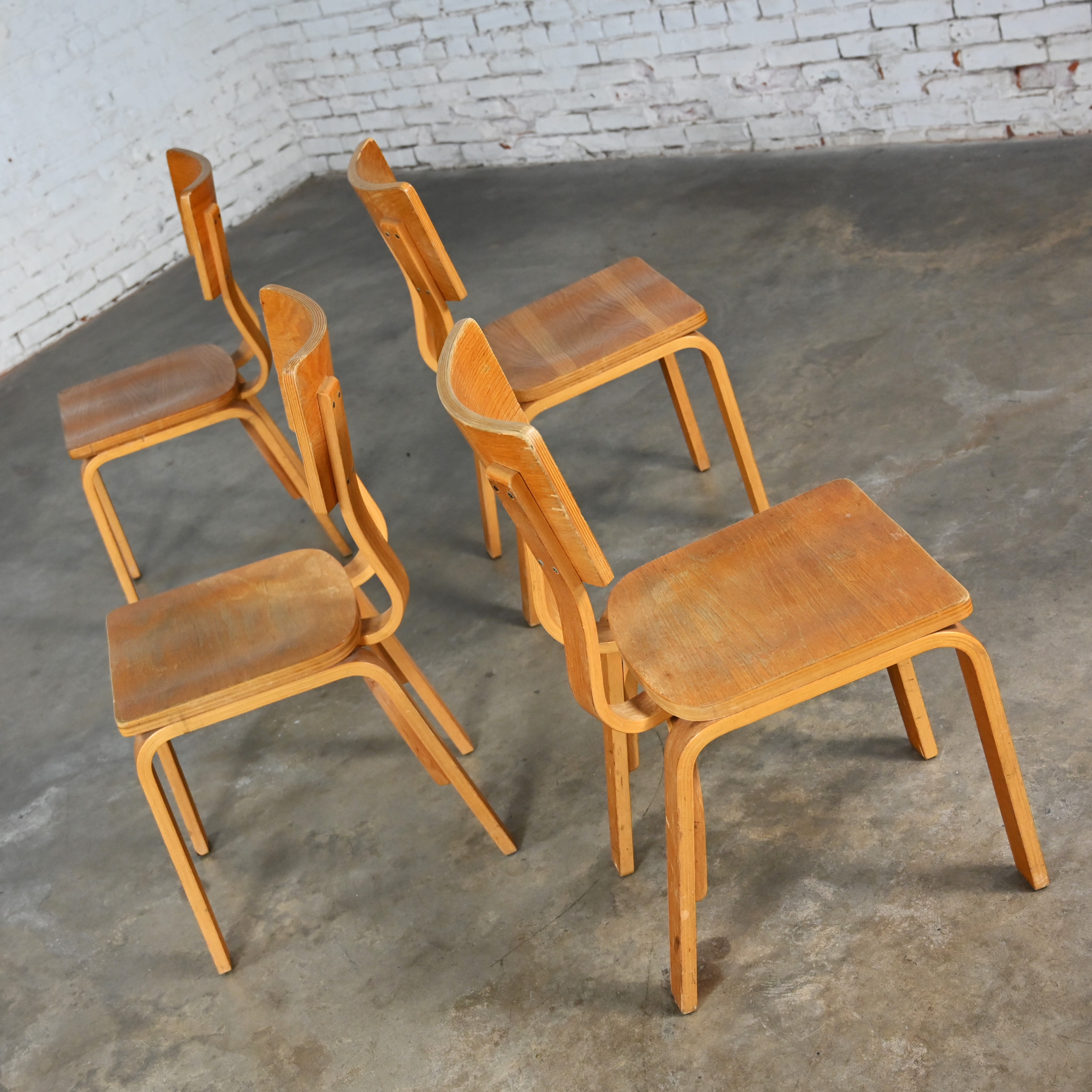 Set 4 Mid-20th Century MCM Thonet #1216 Dining Chairs Bent Oak Plywood Saddle Seat Single Bow