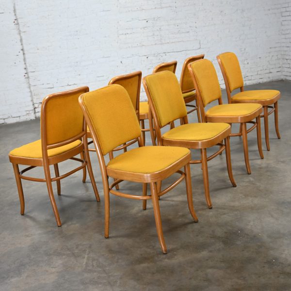 8 Armless Late 20th Century Bauhaus Beech Bentwood Josef Hoffman Prague 811 Side Dining Chairs Style of Thonet