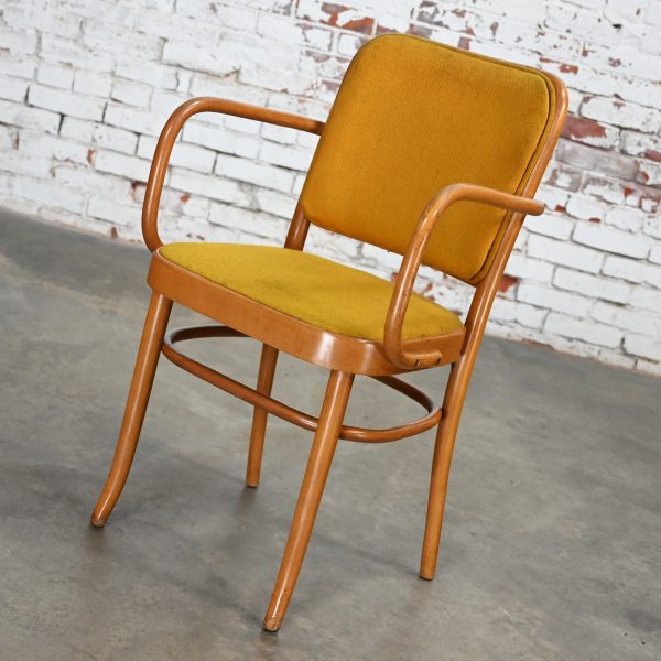 Armed Late 20th Century Bauhaus Beech Bentwood Josef Hoffman Prague 811 Dining Chairs Style of Thonet Selling Separately