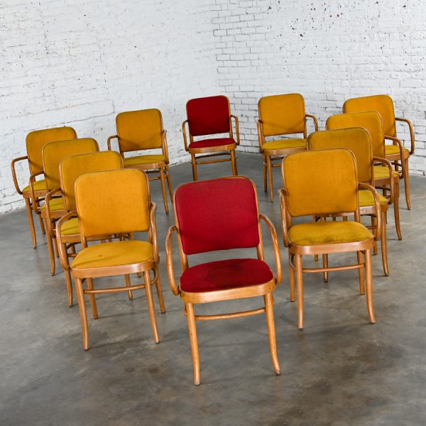 12 Armed Late 20th Century Bauhaus Beech Bentwood Josef Hoffman Prague 811 Dining Chairs Style of Thonet