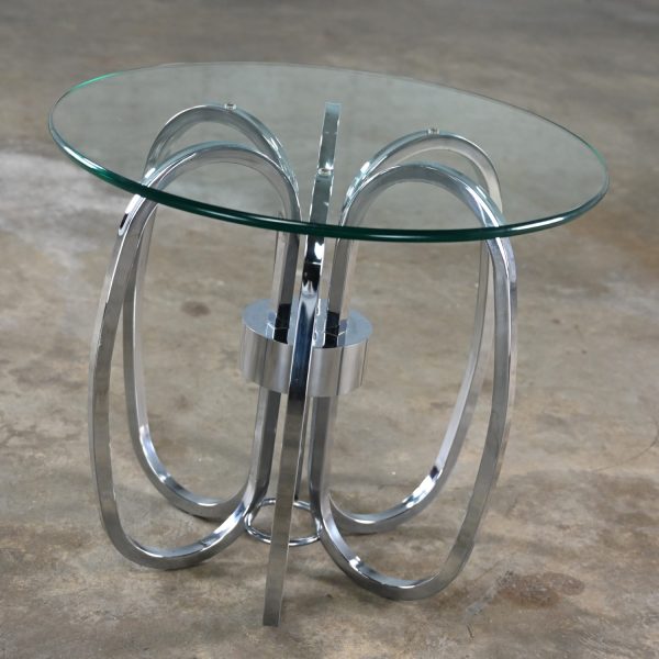 1970’s Mid-Century Modern to Modern End or Side Table Barrel Shaped Chrome Base & Round Glass Top