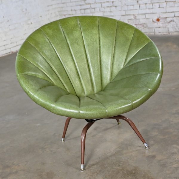 Mid-20th Century Mid Century Modern Green Faux Leather Tub or Saucer Swivel Chair with Metal Base by Whillock Mfg. Co.