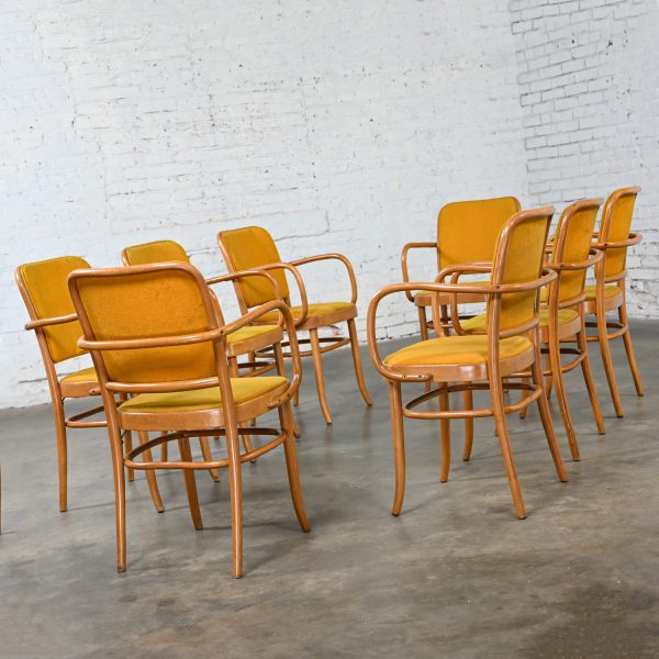 8 Armed Late 20th Century Bauhaus Beech Bentwood Josef Hoffman Prague 811 Dining Chairs Style of Thonet