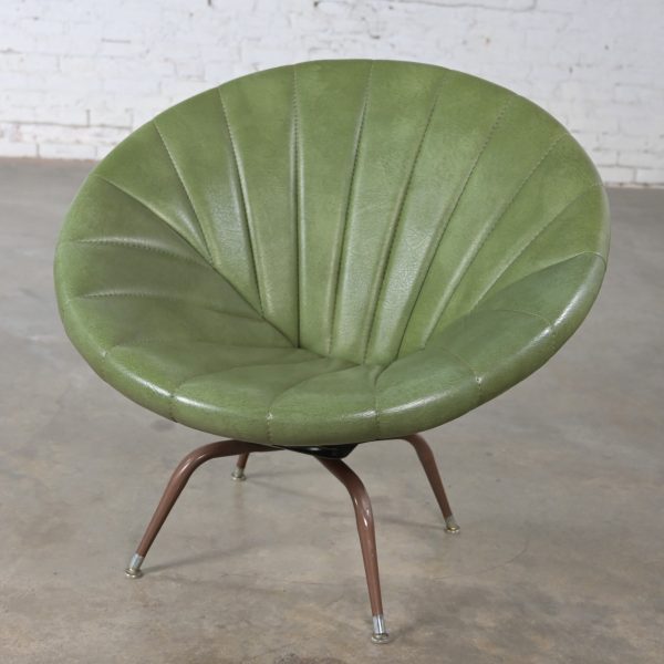 Mid-20th Century Mid Century Modern Green Faux Leather Tub or Saucer Swivel Chair with Metal Base by Whillock Mfg. Co.