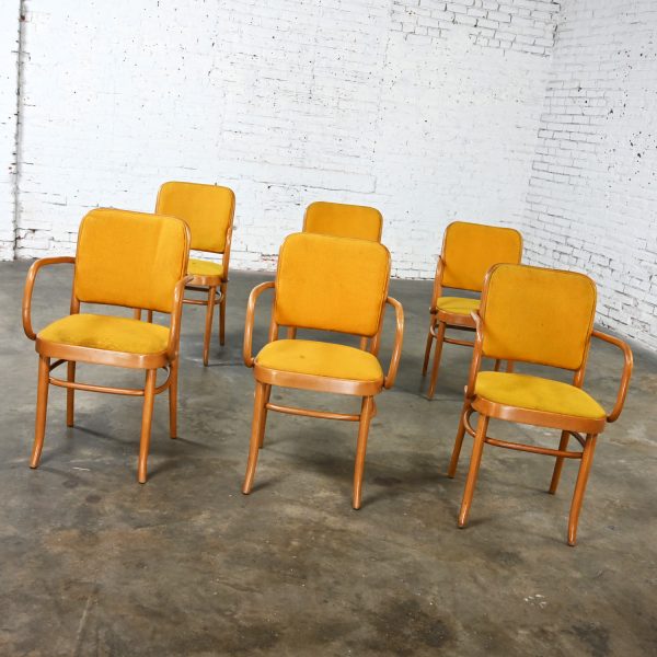 6 Armed Late 20th Century Bauhaus Beech Bentwood Josef Hoffman Prague 811 Dining Chairs Style of Thonet