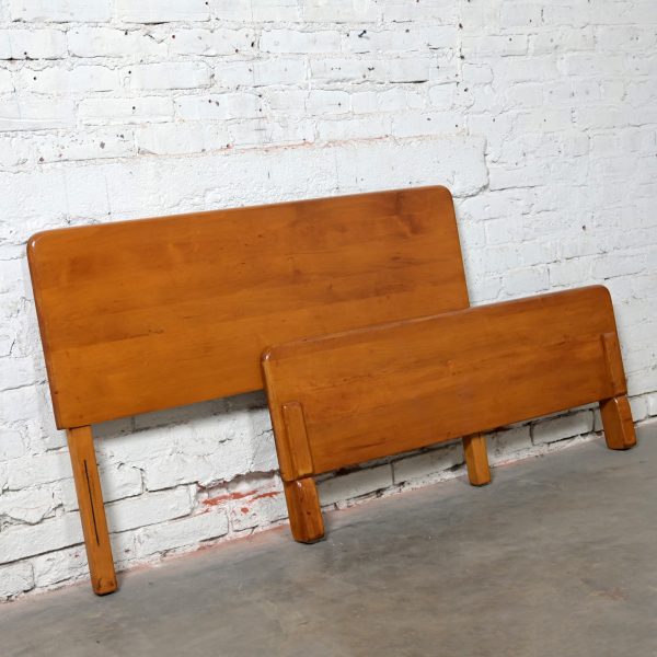 Early-Mid-20th Century Art Moderne Maple Twin Bed Headboard & Footboard Style Bissman