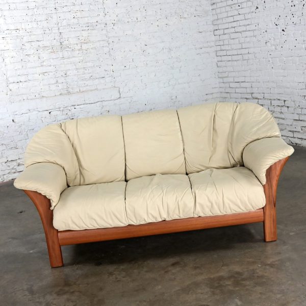 Late 20th Century Scandinavian Modern Teak & Off White Leather Small Sofa Attributed to Ekornes