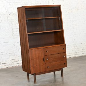 Mid-20th Century Mid Century Modern Stanley Furniture Petite Walnut China Cabinet Book or Display Case