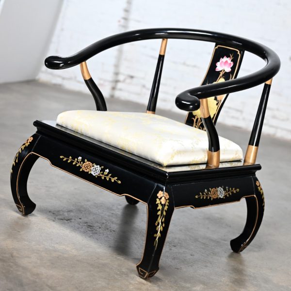 Late 20th to Early 21st Century Chinoiserie Horseshoe Yoke Back Black Lacquer Chair Ming Style Legs Made in China