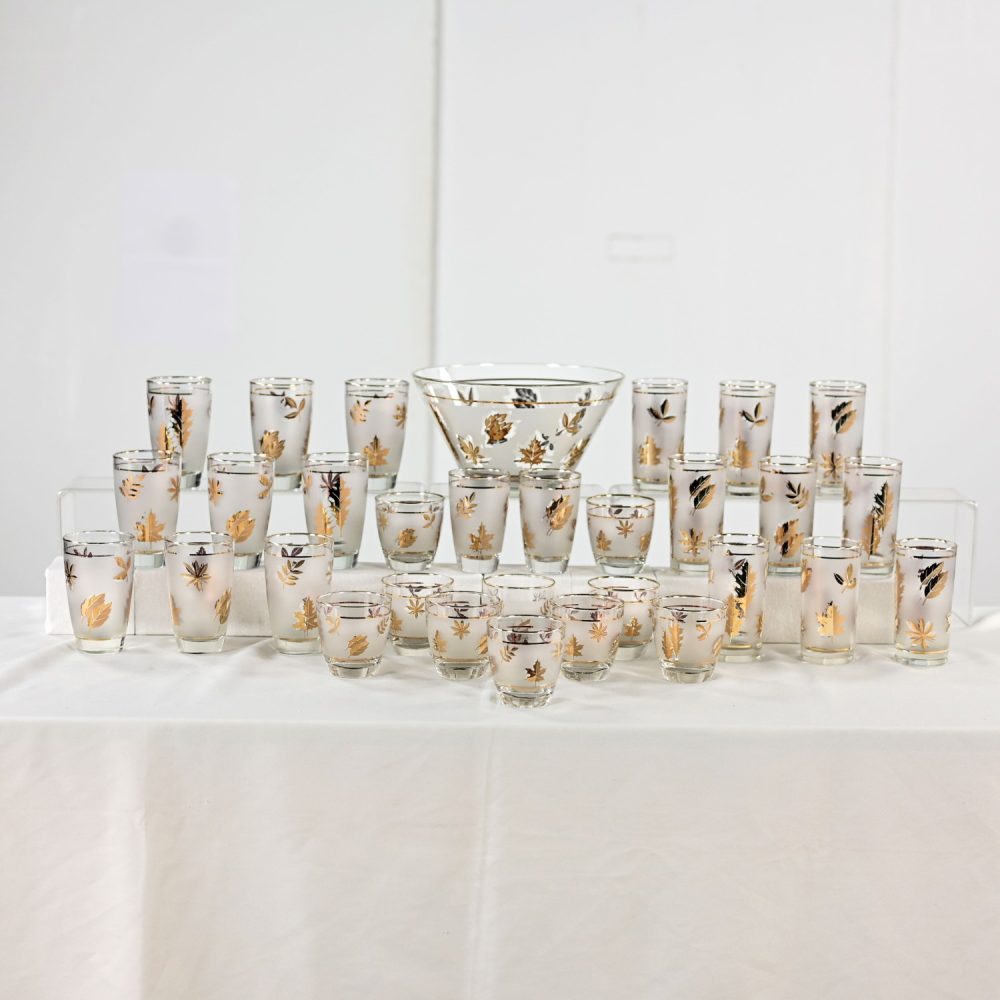 Mid-20th Century MCM to Hollywood Regency Libbey Frosted Golden Foliage Pattern 31 Piece Glassware Set & Bowl