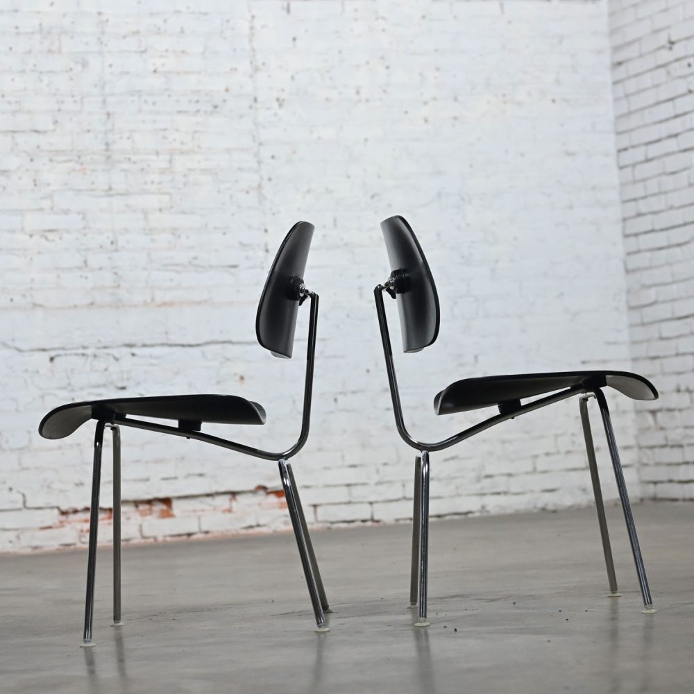 Late 20th Century Mid-Century Modern Pair DCM Chairs by Eames for Herman Miller Black & Chrome