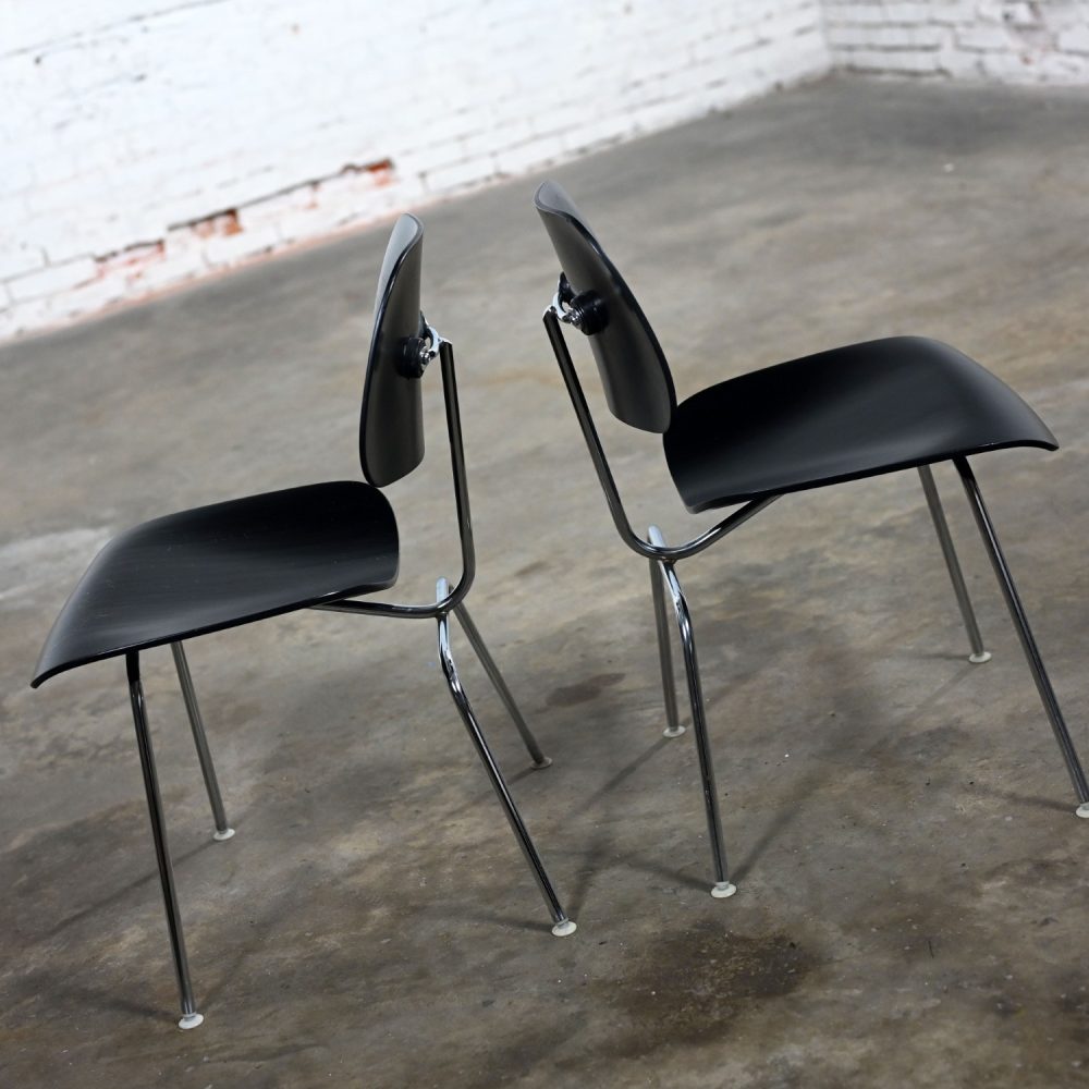 Late 20th Century Mid-Century Modern Pair DCM Chairs by Eames for Herman Miller Black & Chrome