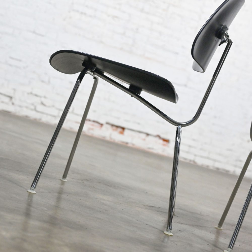 Late 20th Century Mid-Century Modern Pair DCM Chairs by Eames for Herman Miller Black & Chrome