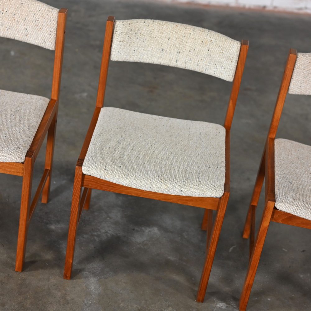 1970’s Scandinavian Modern D Scan Dining Chairs with Teak Frames & Oatmeal Fabric Set of 4