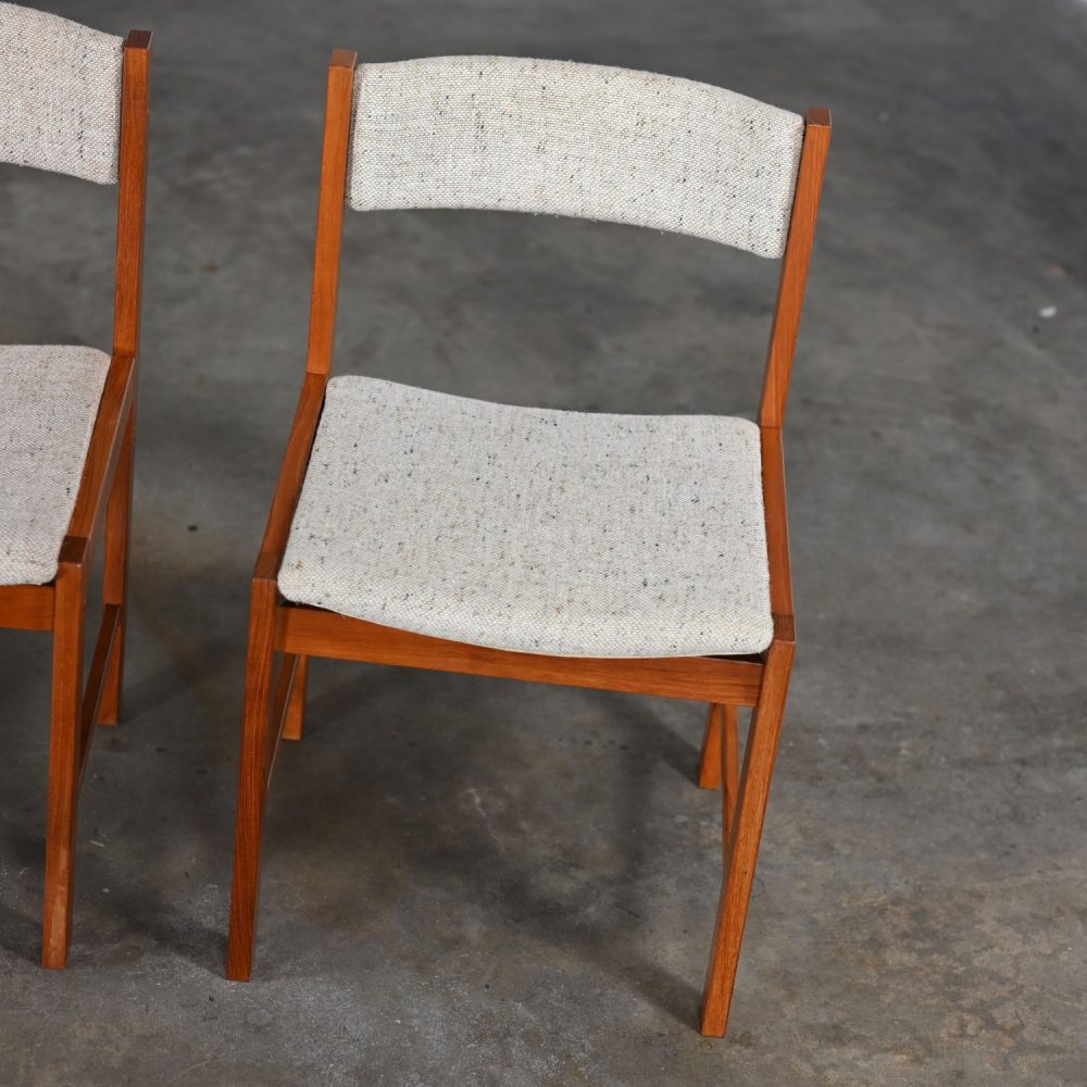 1970’s Scandinavian Modern D Scan Dining Chairs with Teak Frames & Oatmeal Fabric Set of 4