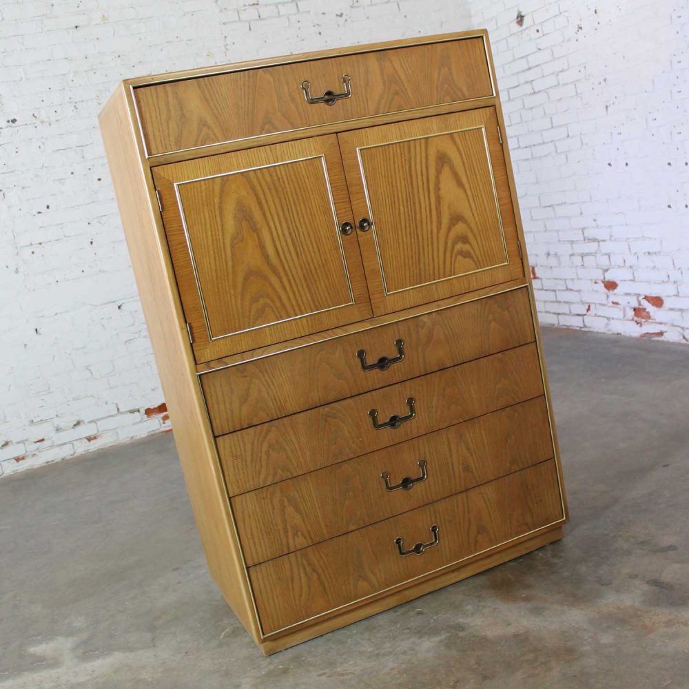 Vintage Modern Campaign Style Oak Gentlemen’s Chest by Founders Furniture Patterns 35