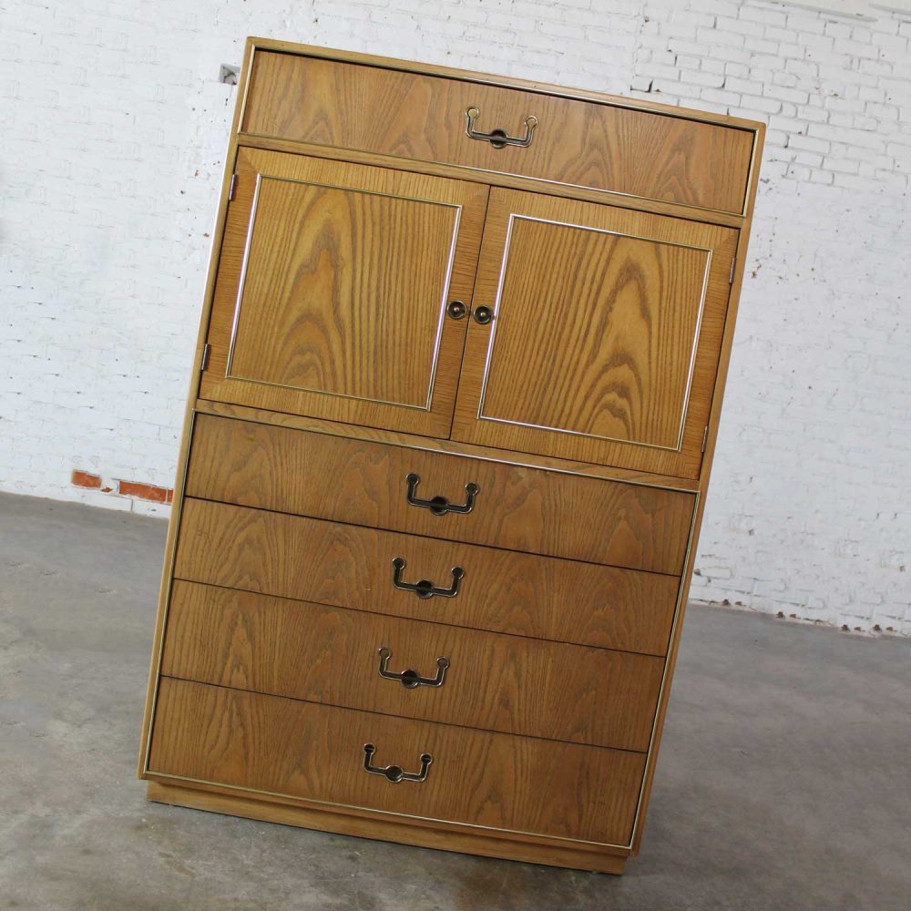 Vintage Modern Campaign Style Oak Gentlemen’s Chest by Founders Furniture Patterns 35