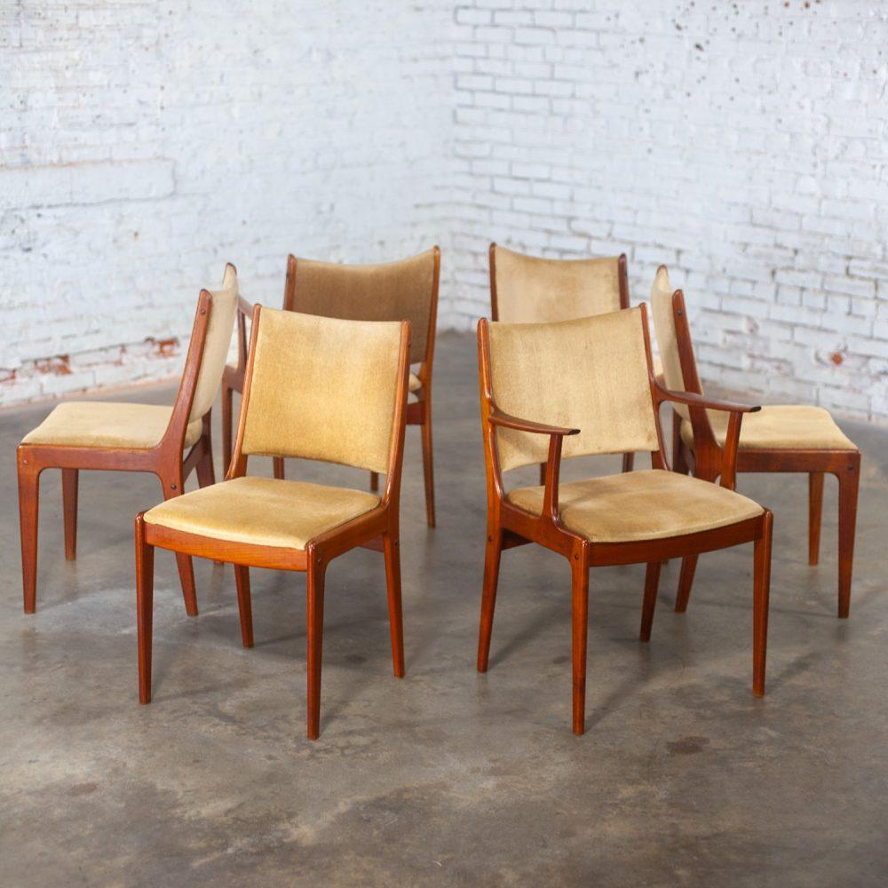 Mid-20th Century Scandinavian Modern Set of 6 Teak Dining Chairs by Uldum Mobelfabrik Attributed to Johannes Andersen
