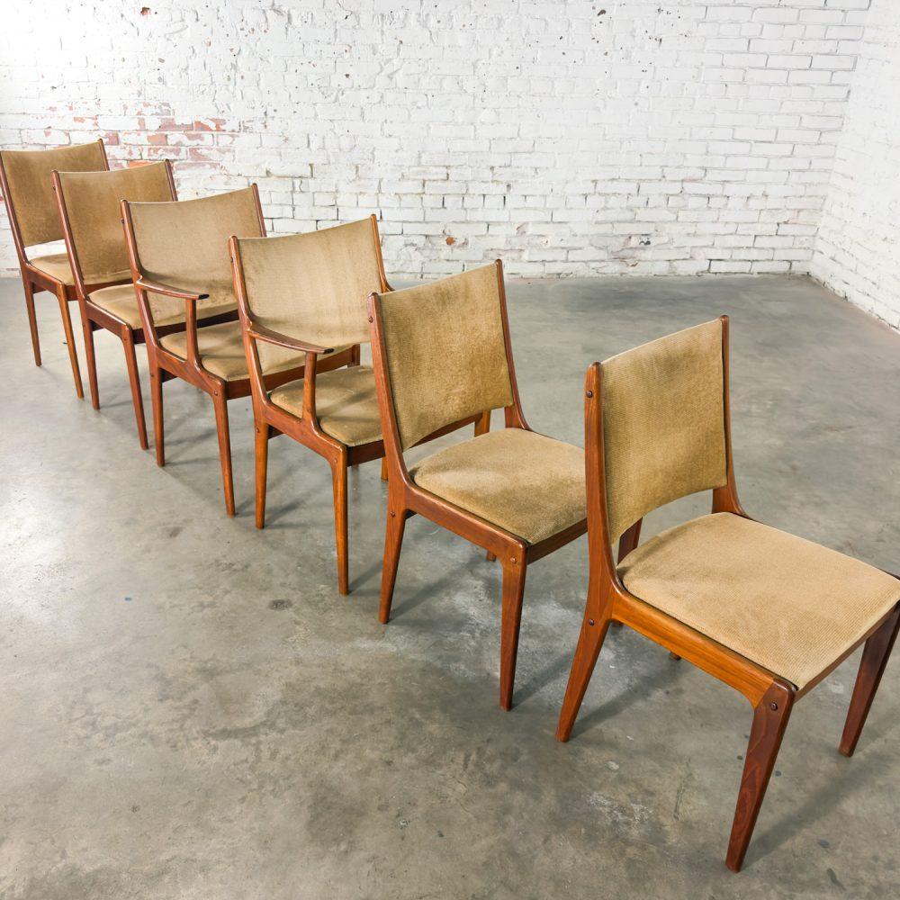 Mid-20th Century Scandinavian Modern Set of 6 Teak Dining Chairs by Uldum Mobelfabrik Attributed to Johannes Andersen