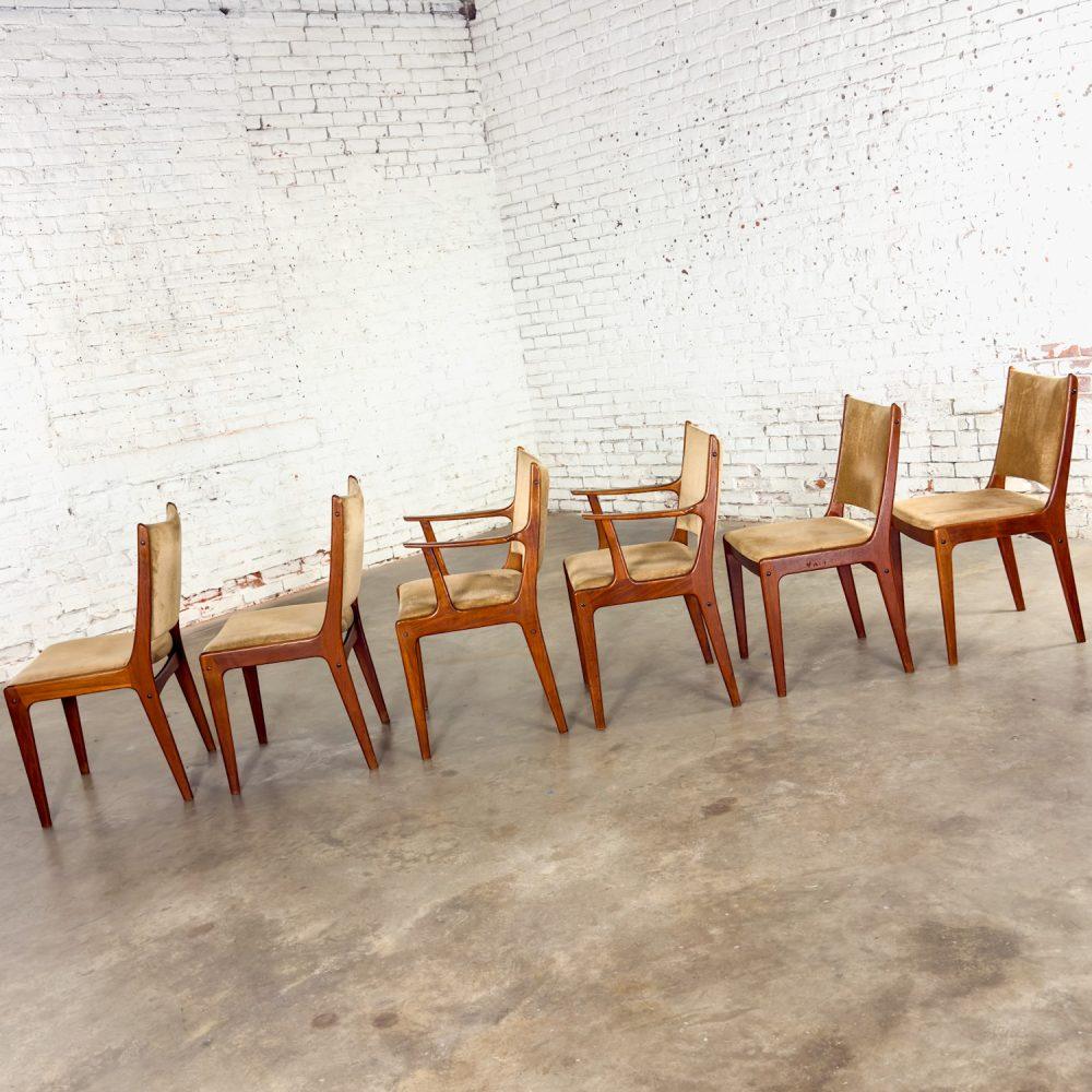 Mid-20th Century Scandinavian Modern Set of 6 Teak Dining Chairs by Uldum Mobelfabrik Attributed to Johannes Andersen