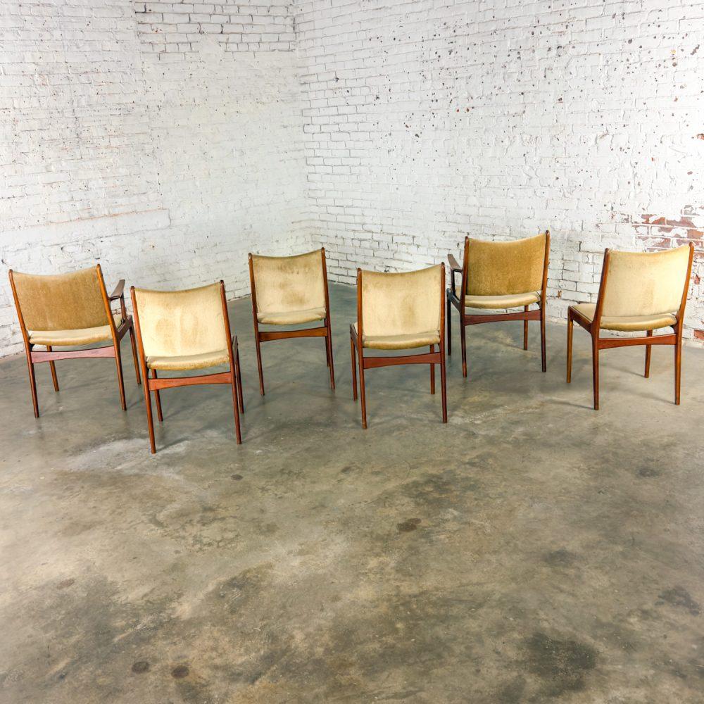 Mid-20th Century Scandinavian Modern Set of 6 Teak Dining Chairs by Uldum Mobelfabrik Attributed to Johannes Andersen